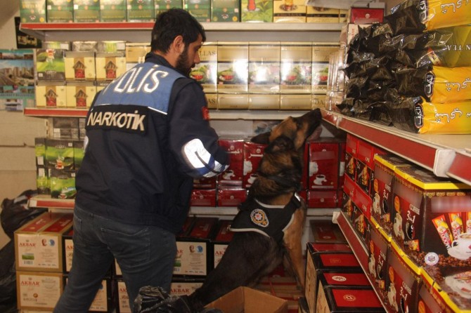 Gaziantep’te işyerlerine baskın