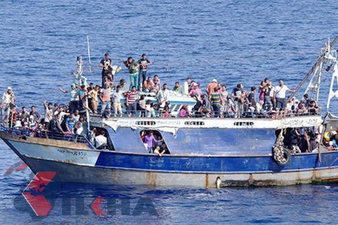 Keştiya penaberan binav bû: 239 mirî