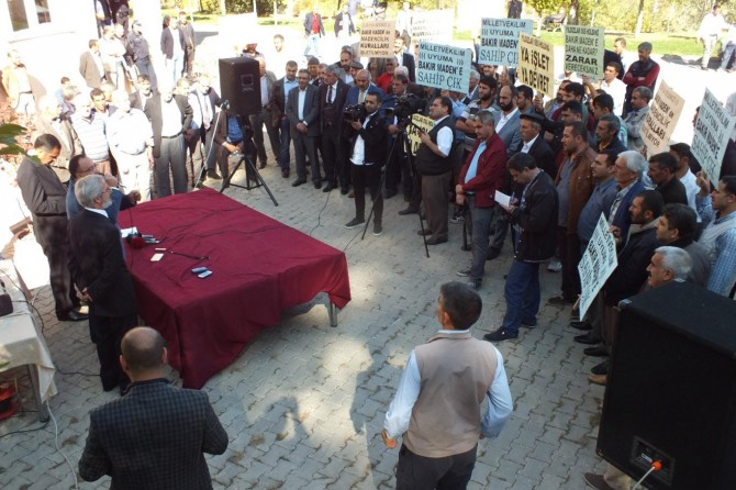 Yanlış hafriyat dökümü, toprak kaymasına neden oluyor