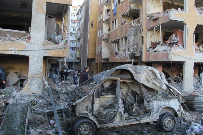 Diyarbakır’daki saldırıda hayatını kaybedenlerin sayısı 9’a yükseldi