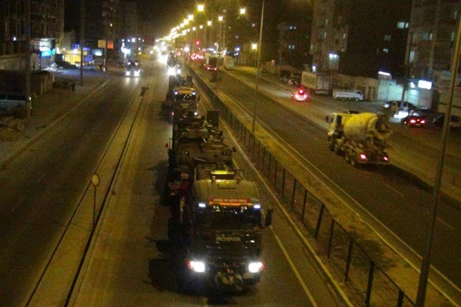 Silopi’ye giden 3'üncü askeri konvoy Kızıltepe’den geçti