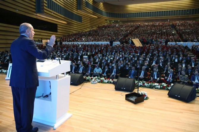 Biz sırtımızı Hakk’a ve halka dayıyoruz