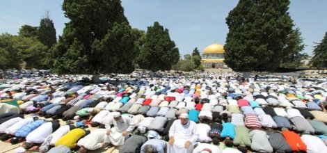 300 Bin Kişi Mescidi Aksa'da Cuma Namazı Kıldı
