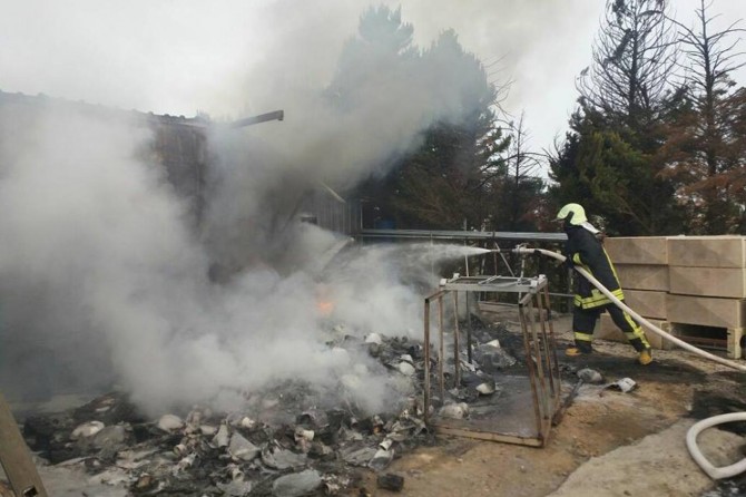 Denizli Merkezefendi'de şantiyede korkutan yangın: 1 yaralı