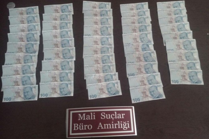 Ağrı’da Hayvan satıcılarını sahte parayla dolandırdı