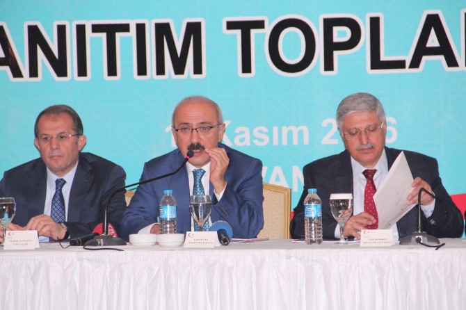 Bakan Elvan sanayicilerle bir araya geldi