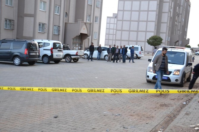 Siverek’te 1 ev 2 araca silahlı saldırı