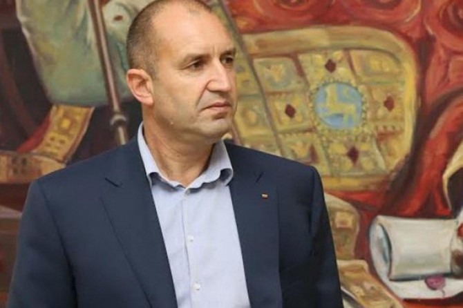 Bulgaristan’ın yeni cumhurbaşkanı Rumen Radev oldu