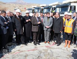 Ilısu Barajı Gövdesine İlk Dolgu Malzemesi Koyuldu