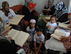 Bayanların Mukabele Sevgisi Mescitlere Sığmıyor