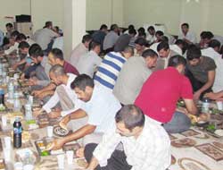 Siverek İkra-Der'den Esnafa İftar Yemeği