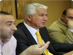 Filistinli İş Adamı Bessam el-Velveyl'den, Feyyad'ın Teşvik Politikasına Eleştiri