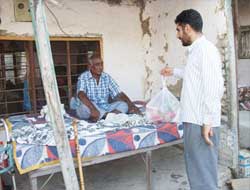 Ceyhan'da Ramazan Yardımları Sürüyor