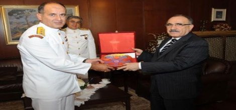 "Adi Başbakan" Parolası Terfi Getirdi