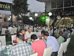 Özgür Eğitim Sen Üyeleriyle İftarda Buluştu