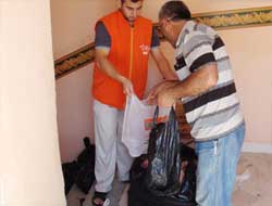 Adana Umut Der Yardımlarına Devam Ediyor