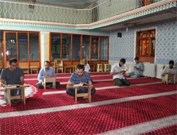 Müminler İtikâf Sünnetini İhya Ediyor