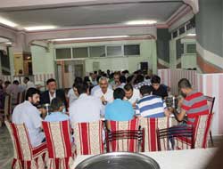Madas Der'den İftar Yemeği