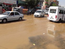 Sulama Kanalı Patlayınca Batman'ı Su Bastı