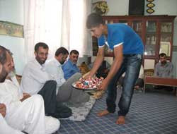 Ensar Der Gönüllüleriyle Bayramlaştı