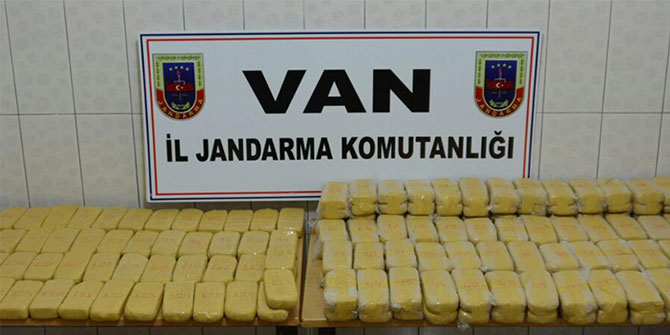 Van-Erciş karayolunda piyasa değeri 8 milyon TL olan eroin ele geçirildi