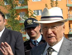 Kenan Evren duruşmalara katılamayacak!