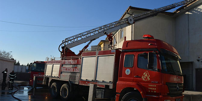 Batman Tekstil Kente çıkan yangın paniğe neden oldu