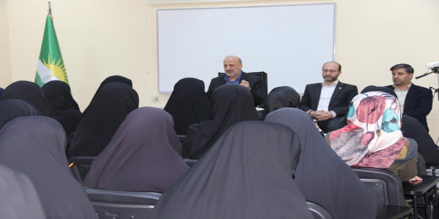 “Toplumun ifsat ve ıslahında kadının rolü çok büyüktür”