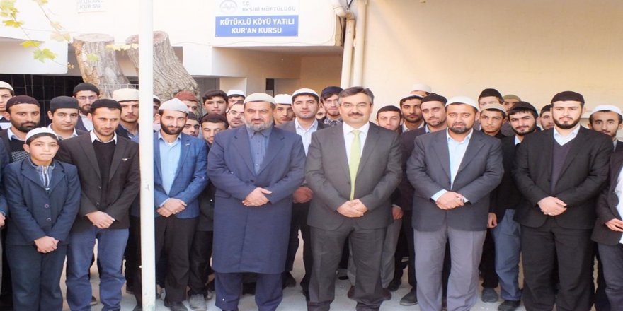 "Eğitim alınan yerler Suffa'nın küçük şubeleridir"