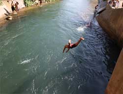 Sıcaktan Bunalan Nusaybinliler Serin Yerlere Akın Ediyor