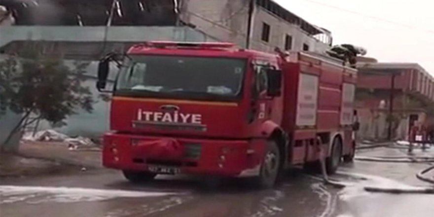 Gaziantep’te plastik fabrikasında yangın
