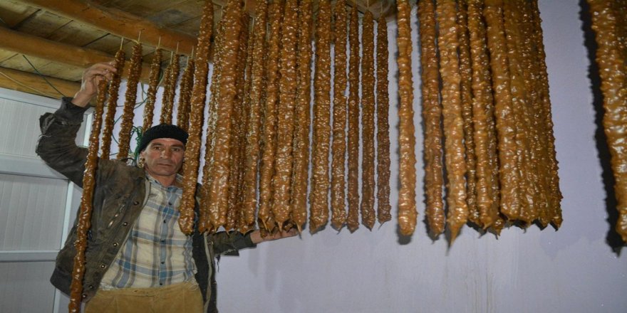 Cevizli sucuk geçim kaynağı oldu