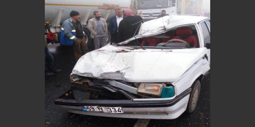 Yoğun sis nedeniyle zincirleme kaza: 6 yaralı