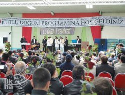 Avrupa'daki Müslümanlar Kutlu Doğuma Hazırlanıyor