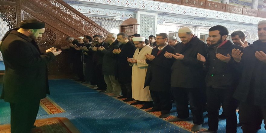 Sabah namazında Halep ve Arakanlılar için gıyabi cenaze namazı kılındı