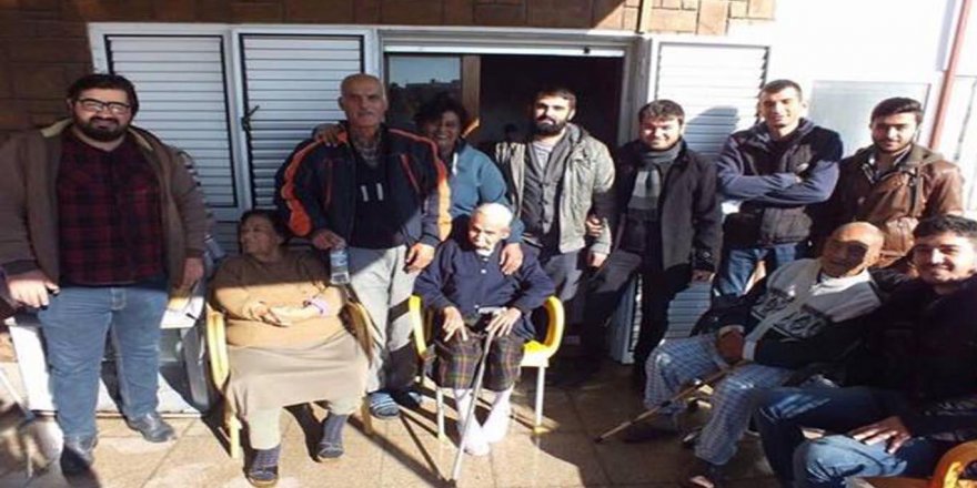 Mevlit Kandilinde duygulandıran ziyaret