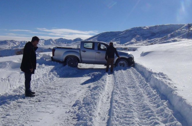 Tunceli-Pertek yolu ulaşıma açıldı