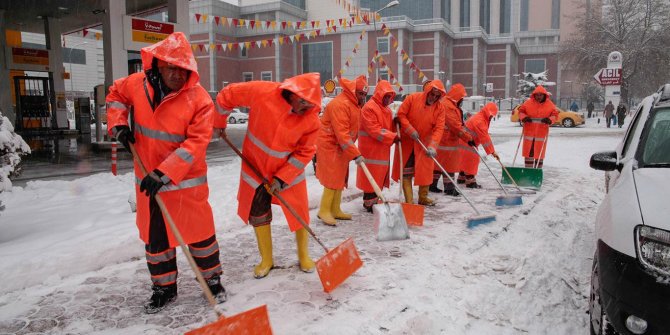 Gaziantep’te kar temizliği başladı