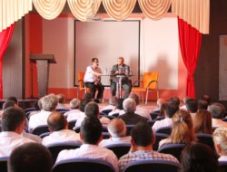 Kız Çocuklarının Okullaşması İçin Çalışıyorlar