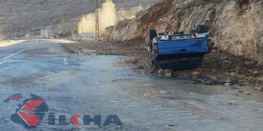 Takla atan pikapta 2 kişi yaralandı