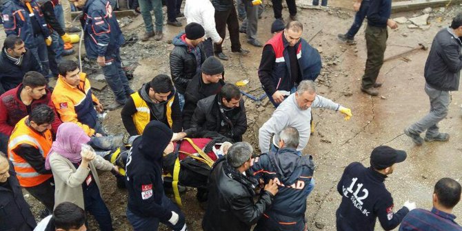 Otogar yıkımında çökme: Bir işçi yaralandı