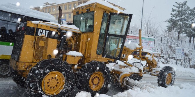 Köy yolları ulaşıma kapandı