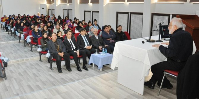 "Müslümanlar dünya siyasetinde belirleyici unsur oldular"