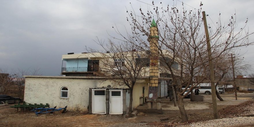 Mînareya çar ling a ku ji warîlan hatiye înşakirin