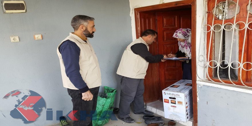 Van Rahmet Eli'nden 205 aileye yardım