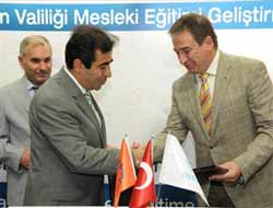 Şişecam Mersin'e Endüstri Meslek Lisesi Yapacak