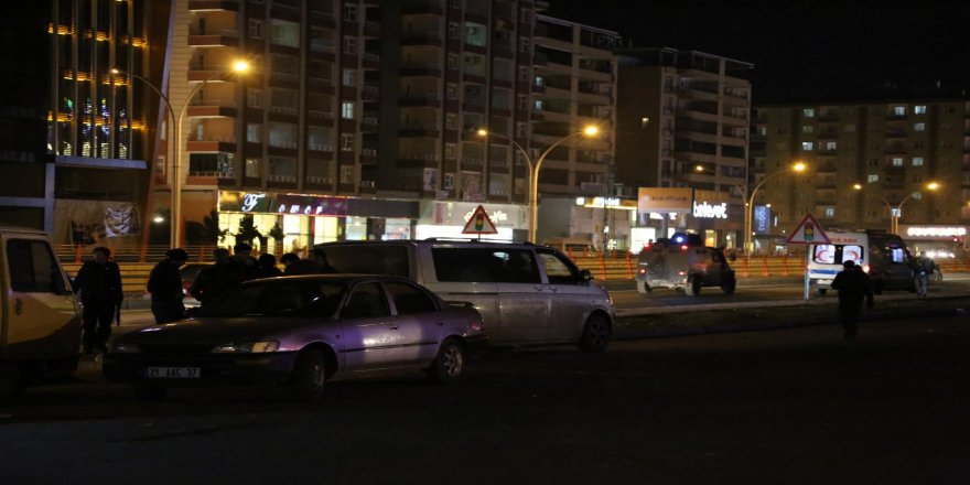 Bıçaklı kavga: 2 yaralı