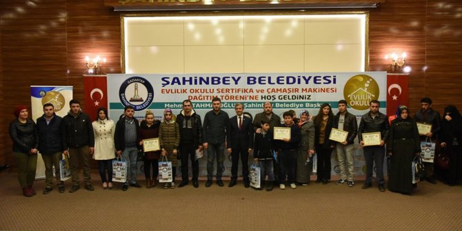 Evlilik okulundan mezun oldular