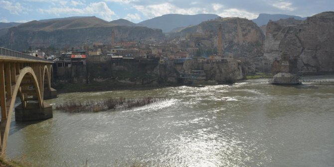 "Hasankeyf esnafı kan ağlamakta"