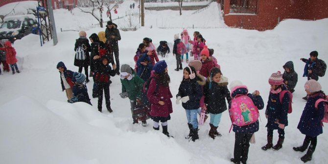 İstanbul'da kar tatili uzatıldı